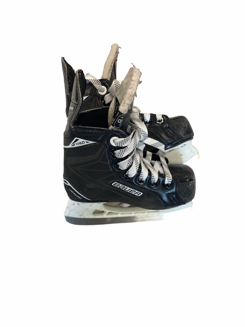 Vist Large View of Product Image Which is Bauer SUPREME S140 YTH 8 R Youth Hockey Skate Youth 08.0