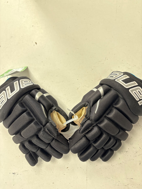 Vist Large View of Product Image Which is Used Bauer PRODIGY Youth Gloves Black 9"