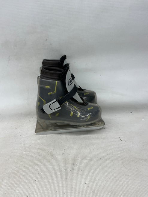 Vist Large View of Product Image Which is Used Bauer 8/9 SKATES Boys Softboot Skate Black Youth 08.0