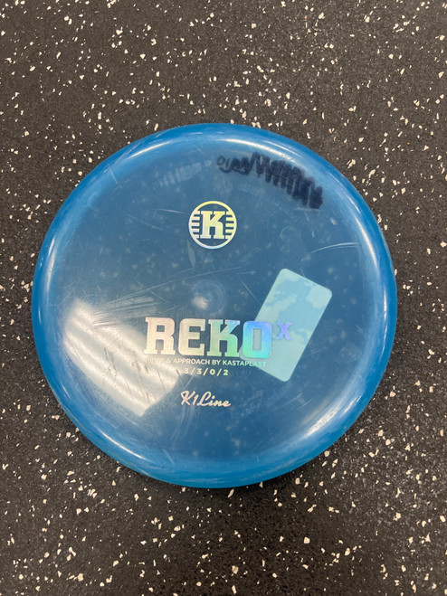 Vist Large View of Product Image Which is Used Kastaplast K1 REKO X Disc Golf Putter Royal Blue