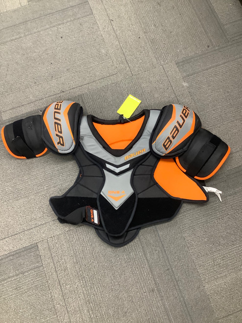 Vist Large View of Product Image Which is Used Bauer ONE .4 Senior Shoulder Pads XL