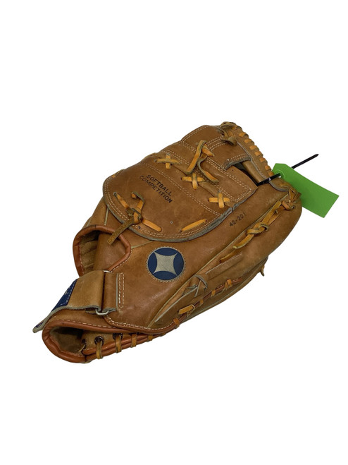 Vist Large View of Product Image Which is Used Spalding SUPREME XS BB/SB Glove RH Throw Brown 14"