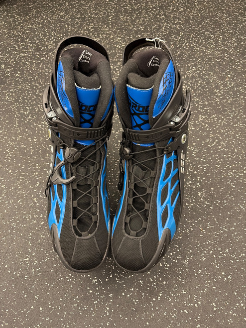 Vist Large View of Product Image Which is Used Roces T-ICE10 Mens Softboot Skate Black Senior 15
