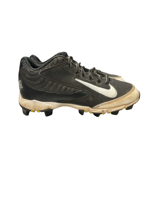 Vist Large View of Product Image Which is Used Nike BB/SB Cleats Black Junior 02