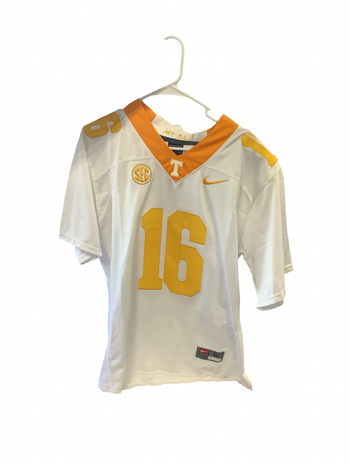 Vist Large View of Product Image Which is Used Nike S.S. Spirit Wear M MD