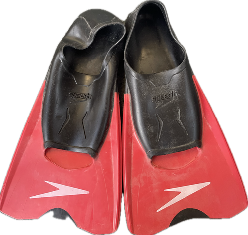 Vist Large View of Product Image Which is Used Speedo Underwater Fins Red LG