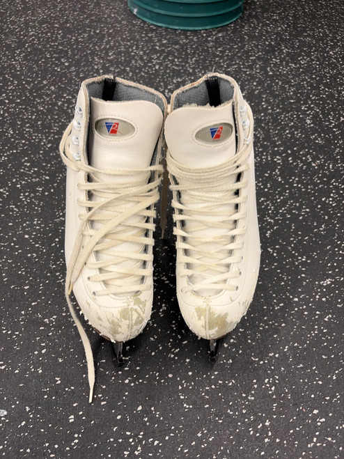 Vist Large View of Product Image Which is Used Riedell WomensFigure Skate White Senior 5.5