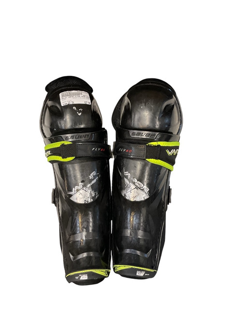 Vist Large View of Product Image Which is Used Bauer VAPOR FLY40 SHIN GUARD Intermediate Shin Guards Black 12"