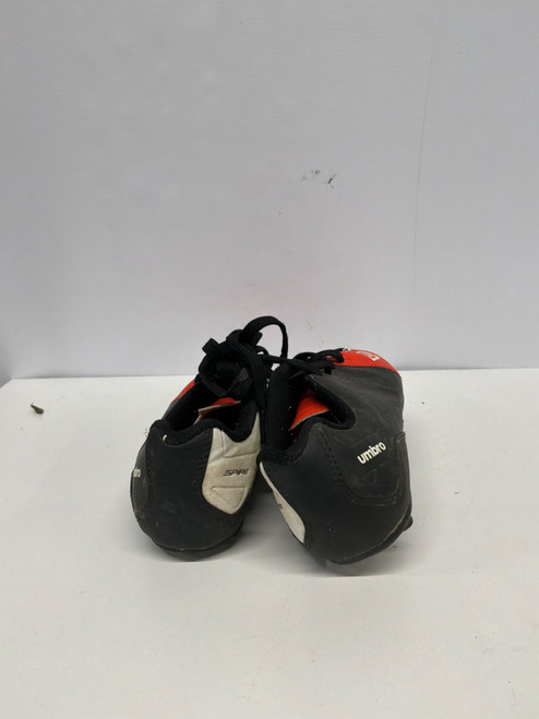 Vist Large View of Product Image Which is Used Umbro Soccer Cleats Orange Junior 03