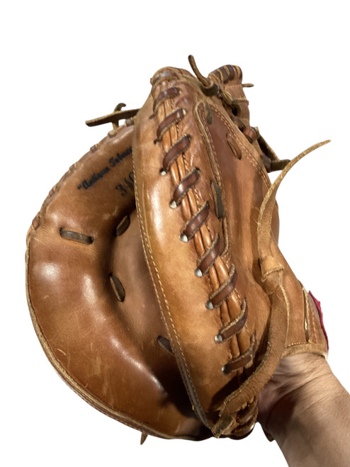 Vist Large View of Product Image Which is Used SHOELESS JOE BB/SB Catchers LH Throw Brown 34"