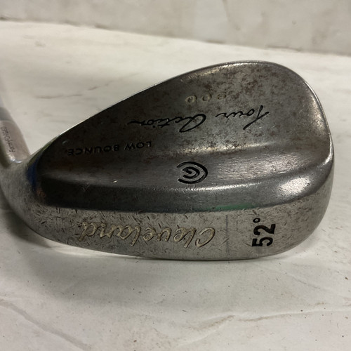Vist Large View of Product Image Which is Used Cleveland TOUR ACTION 900 LOW BOUNCE Golf Wedge Mens RH 52 Degree