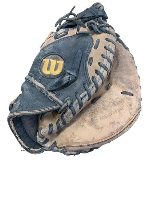 Vist Large View of Product Image Which is Used Wilson A600 BB/SB Catchers RH Throw Brown 32 1/2"
