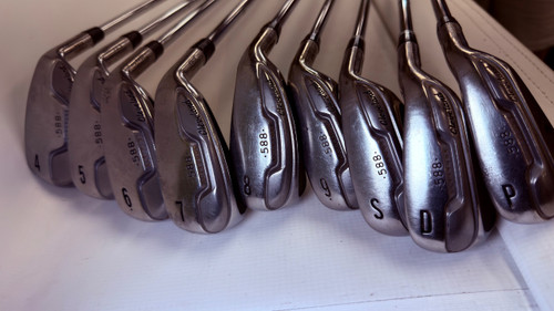 Vist Large View of Product Image Which is Used Cleveland 588 ALTITUDE Mens Iron Set RH 4I-GW/AW