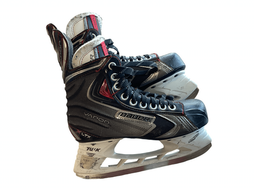 Vist Large View of Product Image Which is Bauer VAPORT XLTX Junior Hockey Skate Junior 02