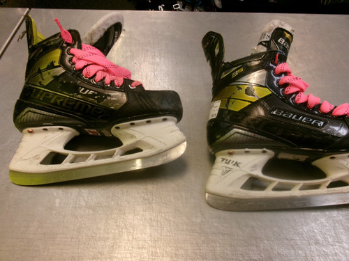 Vist Large View of Product Image Which is Used Bauer 3S Senior Hockey Skate Senior 7.5
