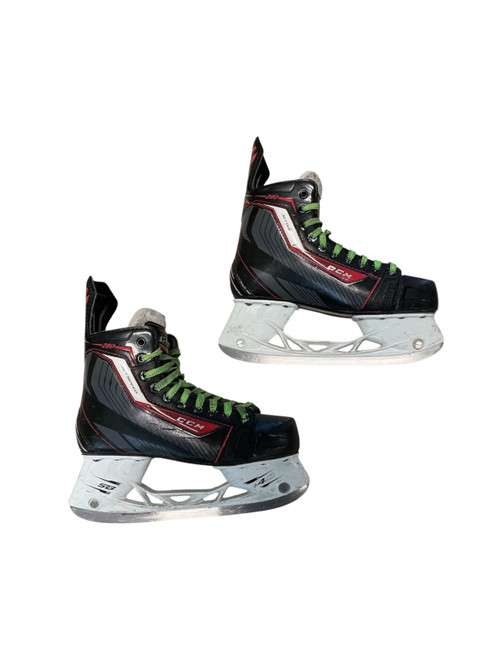 Vist Large View of Product Image Which is Used CCM JETSPEED 280 Junior Hockey Skate Junior 05.5