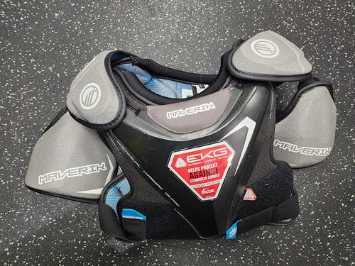 Vist Large View of Product Image Which is Used Maverik CHARGER EKG Lacrosse Shoulder Pads Black MD