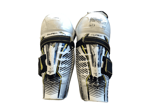 Vist Large View of Product Image Which is CCM SUPER TACKS Junior Shin Guards White 9"