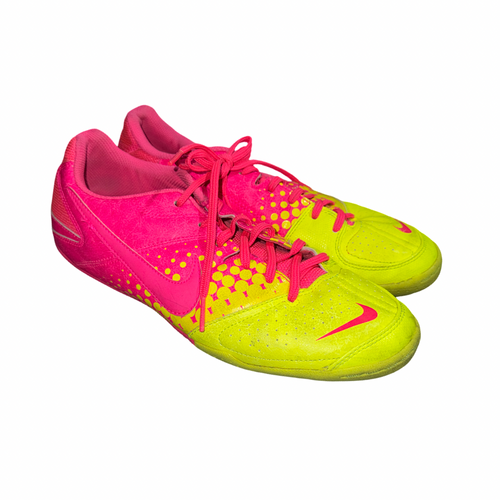Vist Large View of Product Image Which is Used Nike Soccer Indoor Shoes Pink Senior 8