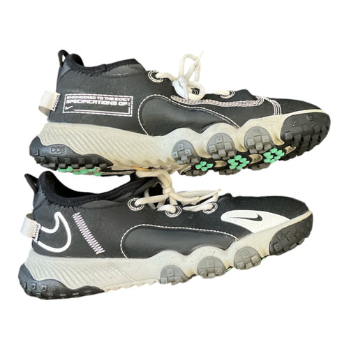 Vist Large View of Product Image Which is Used Nike FUTURE FIELD TURF LAX Cleats Boys Black Junior 03.5