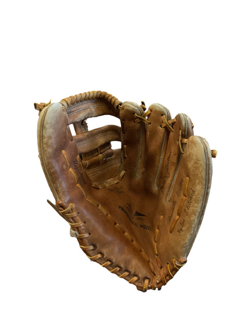 Vist Large View of Product Image Which is Used PENNANT SERIES BB/SB Glove RH Throw Brown 12"