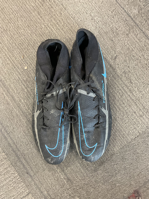 Vist Large View of Product Image Which is Used Nike PHANTOM GT Soccer Cleats Black Senior 8.5