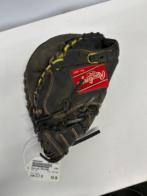 Vist Large View of Product Image Which is Used Rawlings RCM315BB BB/SB Catchers RH Throw Black 31 1/2"