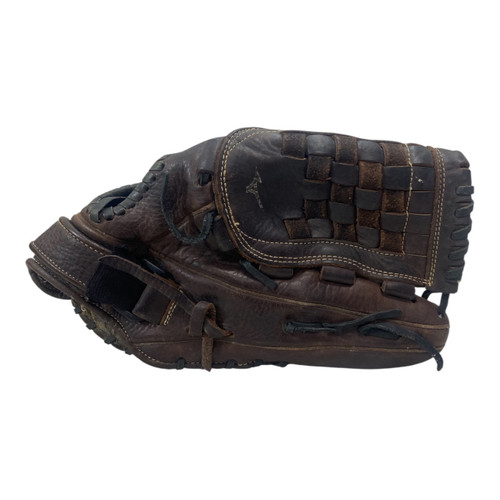 Vist Large View of Product Image Which is Used Mizuno GSP 1306DBR BB/SB Glove RH Throw Brown 13"