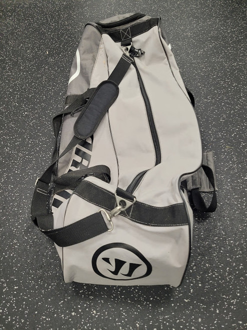 Vist Large View of Product Image Which is Used Warrior Player Carry Bag Grey