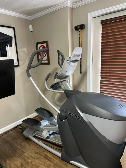 Vist Large View of Product Image Which is Used Octane Q47XI Programmable Elliptical