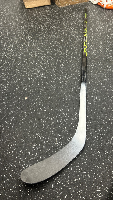 Vist Large View of Product Image Which is Used Bauer AGENT PRO STOK Senior One Pce Right Grip 82 Flex