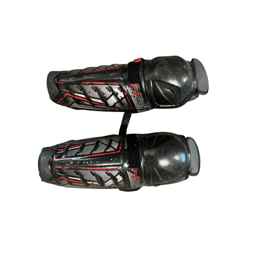 Vist Large View of Product Image Which is Used CCM JETSPEED FT 475 JR SHIN Junior Shin Guards Black 12"