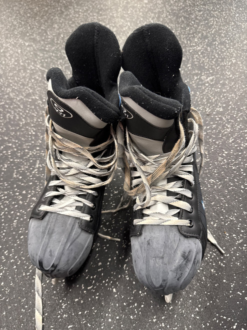 Vist Large View of Product Image Which is Used Nike SOFT BOOT Mens Softboot Skate Black Senior 11