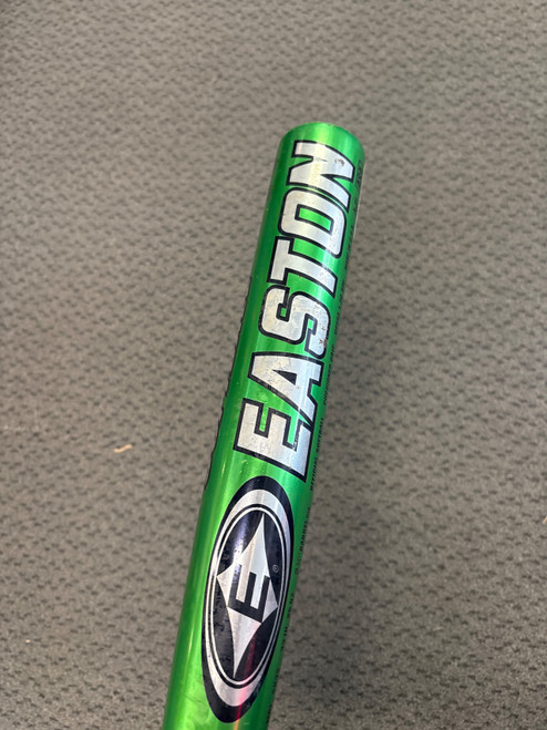 Vist Large View of Product Image Which is Used Easton CYCLONE BB/SB Slowpitch Bat 33"
