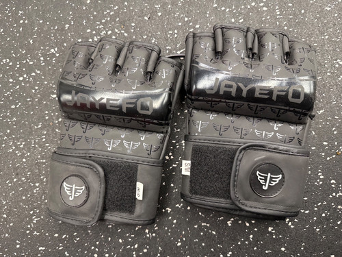 Vist Large View of Product Image Which is Used JAYEFO Martial Arts Gloves Black S/M