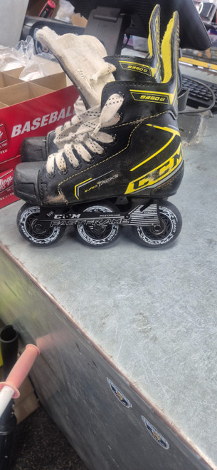 Vist Large View of Product Image Which is Used CCM SUPER TACKS 9350 Child Rec Fitness Skates None Youth 13.0