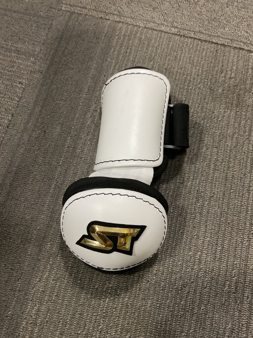 Vist Large View of Product Image Which is Used ST BB/SB Elbow Protector White