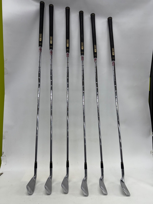 Vist Large View of Product Image Which is Used Mizuno MP-30 Mens Iron Set RH 4I-9I