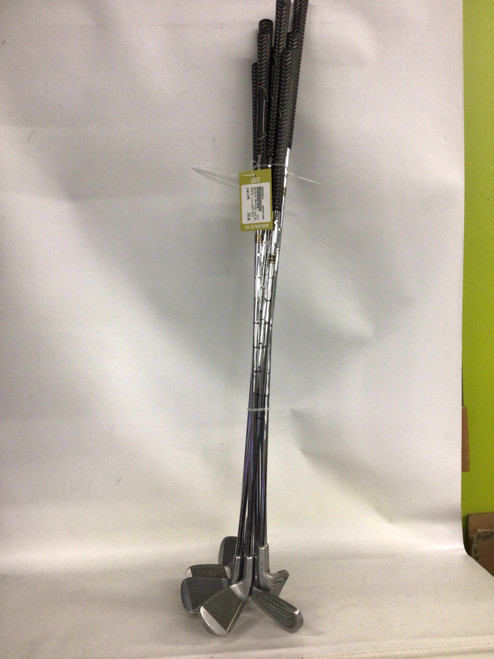 Vist Large View of Product Image Which is Used Spalding TEE-FLITE Mens Iron Set RH 3I-PW