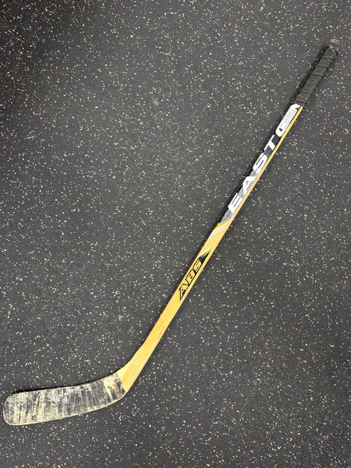 Vist Large View of Product Image Which is Used Easton SYNERGY ABS Youth Wood Right