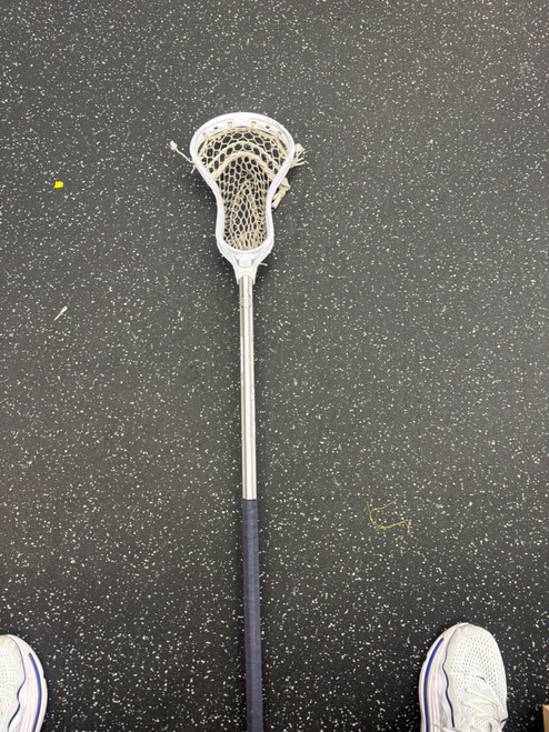 Vist Large View of Product Image Which is Used Maverik TACTICK W SC-TI Men Atk/Mid Complete Stick White