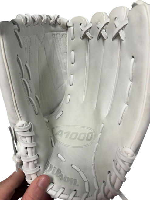 Vist Large View of Product Image Which is Used Wilson A 1000 BB/SB Glove RH Throw White 12 1/2"