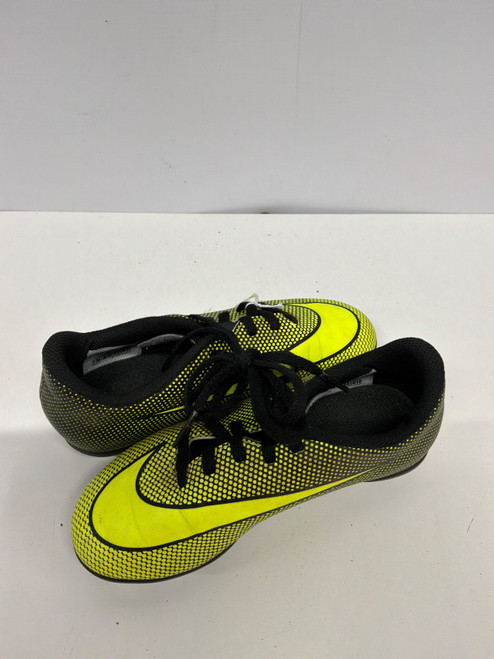 Vist Large View of Product Image Which is Used Nike Soccer Cleats Green Youth 12.0
