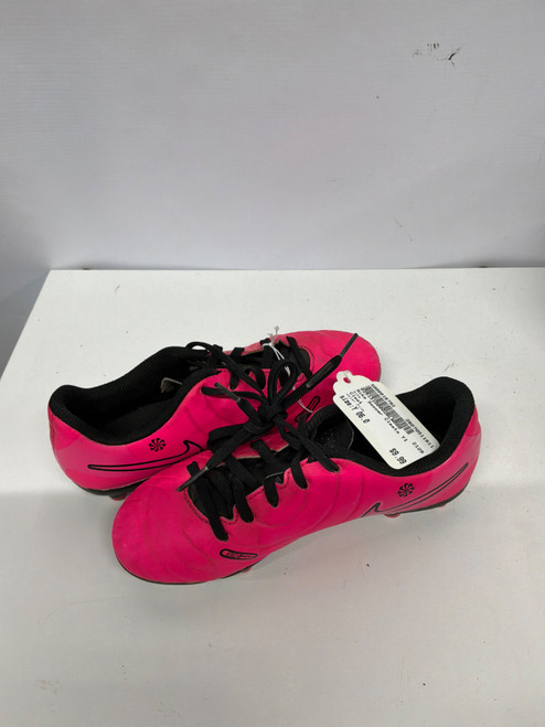 Vist Large View of Product Image Which is Used Nike Soccer Cleats Pink Youth 06.0