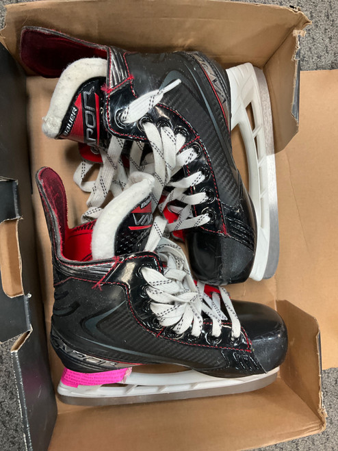 Vist Large View of Product Image Which is Used Bauer VAPOR HOCKEY SKATES Youth Hockey Skate Youth 12.5