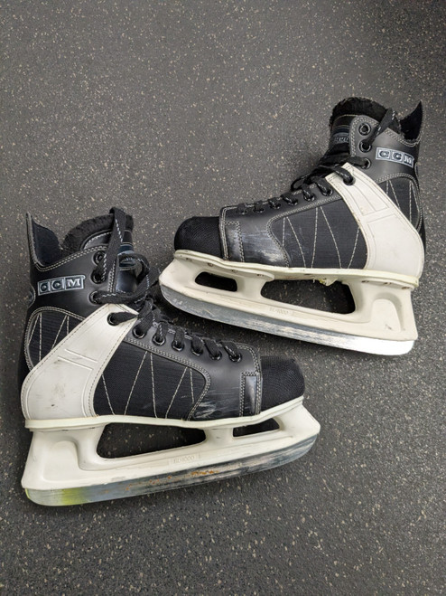Vist Large View of Product Image Which is Used CCM INTRUDER 55 Senior Hockey Skate Senior 10