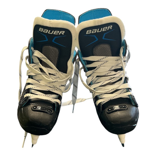 Vist Large View of Product Image Which is Used Bauer XLP Youth Hockey Skate Youth 10.0