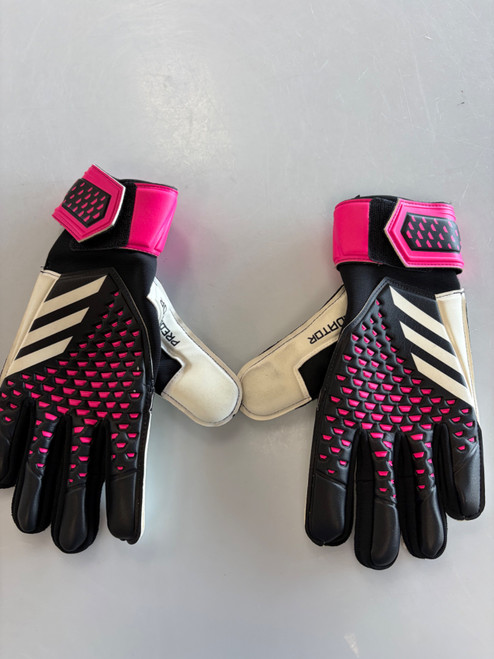 Vist Large View of Product Image Which is Used Adidas PREDATOR GL MATCH 9.5 LIKE NEW Soccer Goalie Gloves Black 9