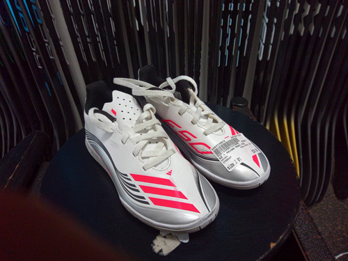 Vist Large View of Product Image Which is Used Adidas MESSI F50 Soccer Indoor Shoes None Junior 01