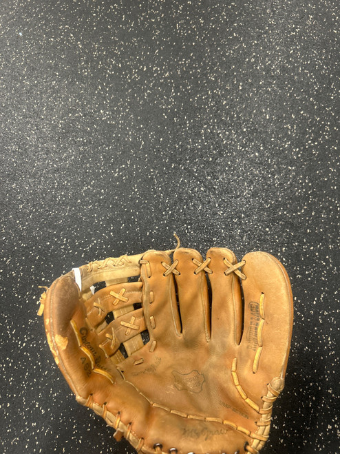 Vist Large View of Product Image Which is Used MCGRAW 492 BB/SB Glove RH Throw Brown 12 1/2"